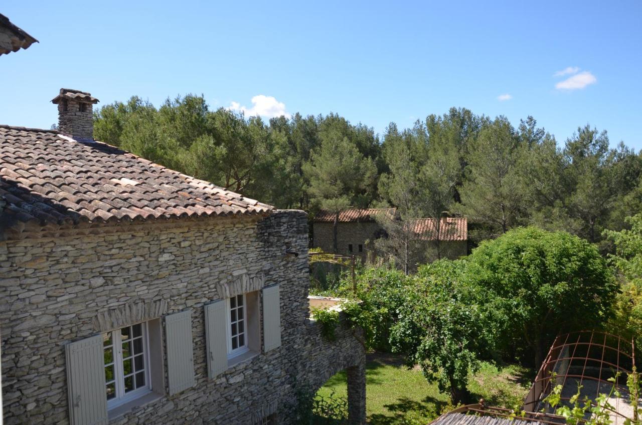 Apartamento Le Jas Des Parpaillous LʼIsle-sur-la-Sorgue Exterior foto