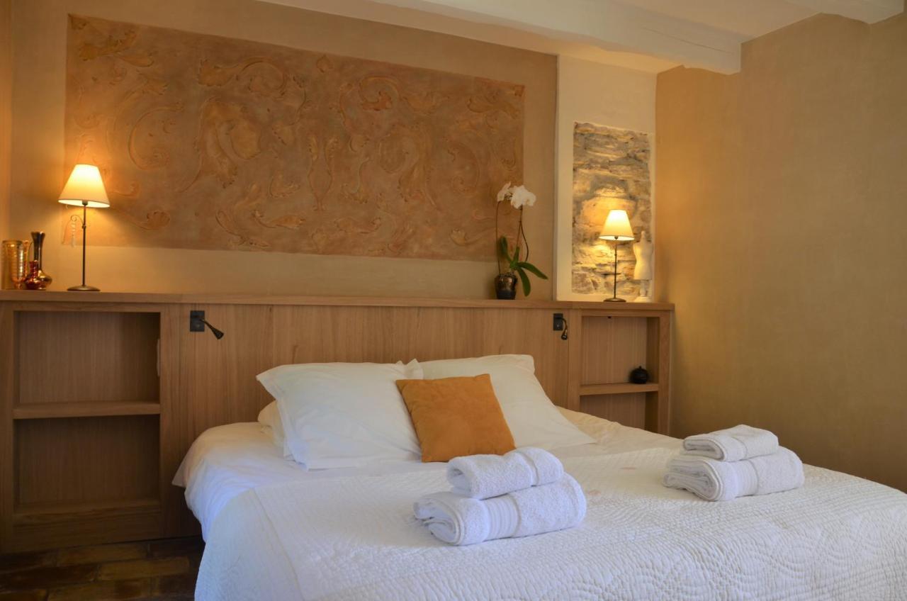 Apartamento Le Jas Des Parpaillous LʼIsle-sur-la-Sorgue Exterior foto