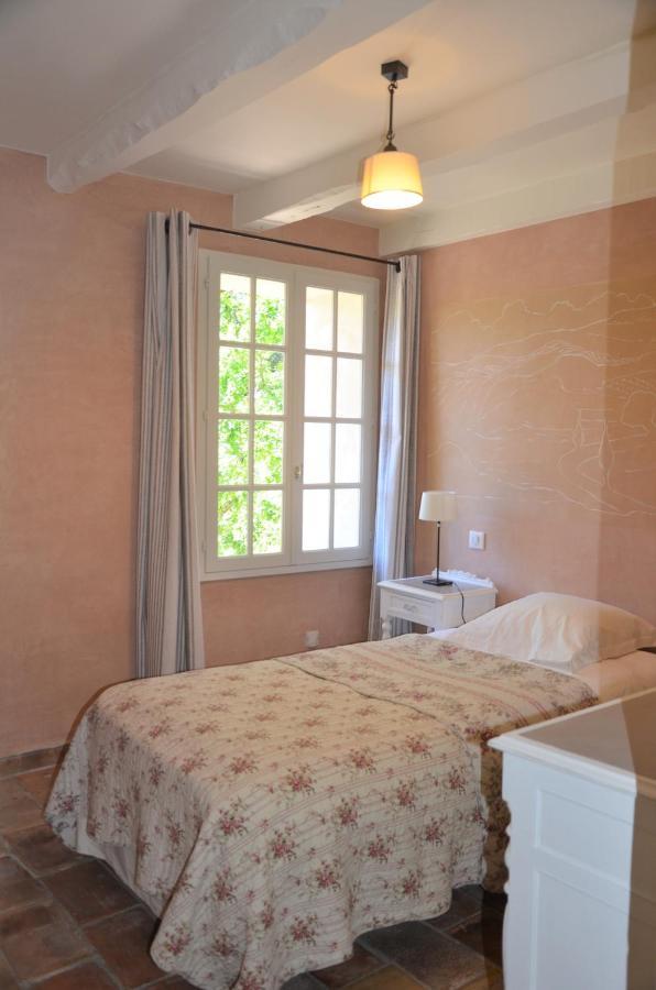 Apartamento Le Jas Des Parpaillous LʼIsle-sur-la-Sorgue Exterior foto